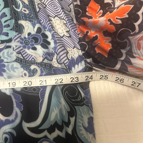 Free People multicolor print Kimono. 100% Viscose - Picture 9 of 13